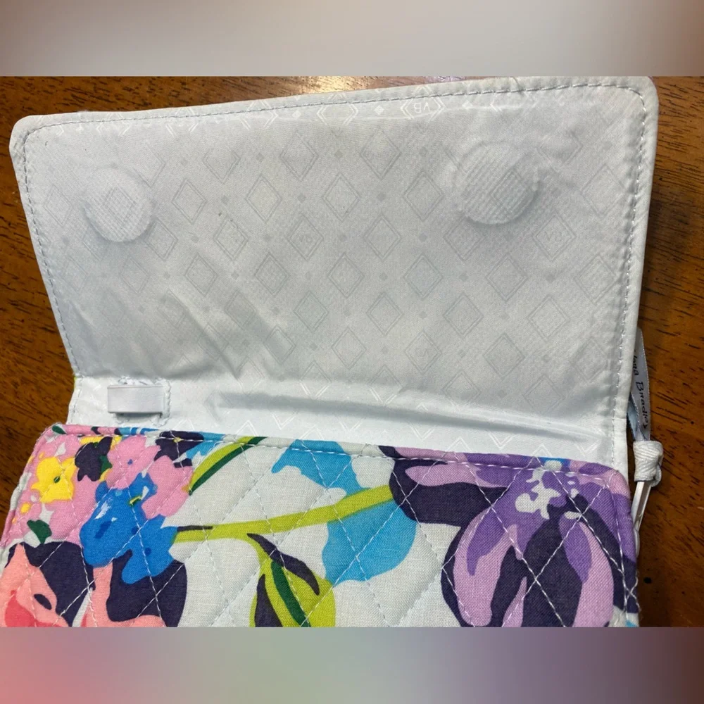 Vera Bradley Marian Floral Wallet / Clutch with atrap - Picture 4 of 12